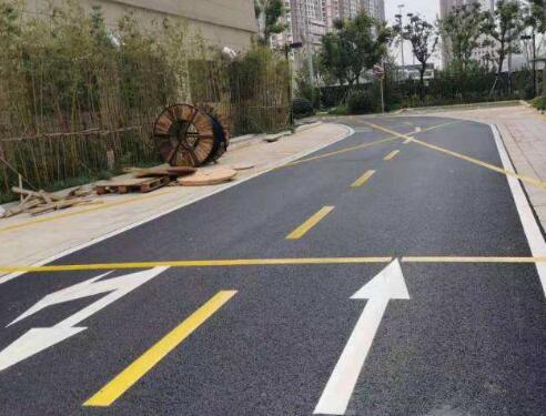 蘇州小區(qū)道路劃線哪家好？推薦江蘇中穎