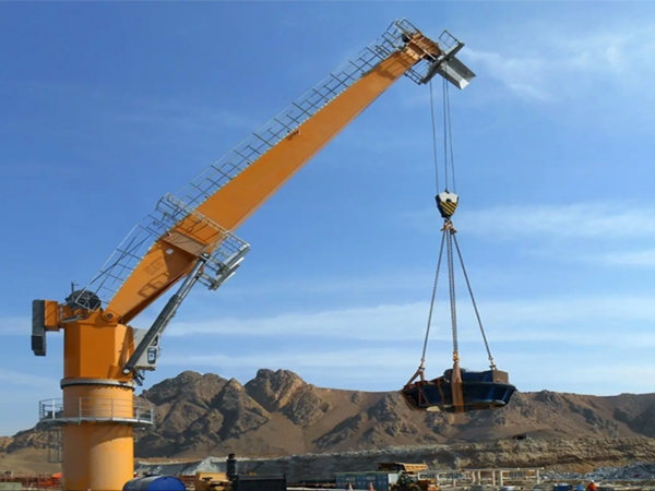 船用起重機 (2).jpg