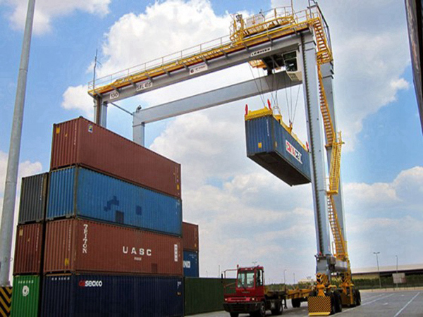 集裝箱門式起重機(jī) (33).jpg